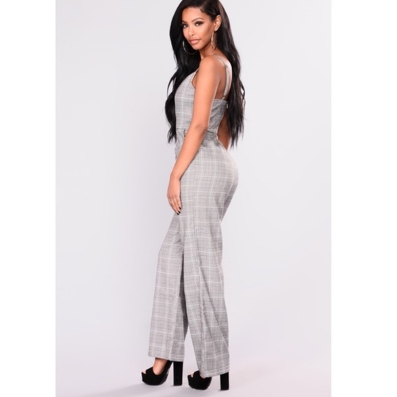 NWT Fashion Nova Plaid Jumpsuit🖤 - Picture 3 of 8